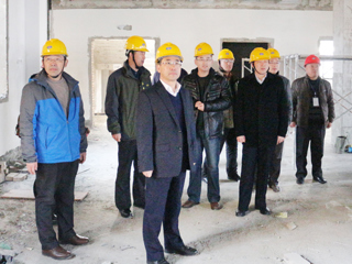 安博在线(中国)唯一官方网站开展校园安全检查