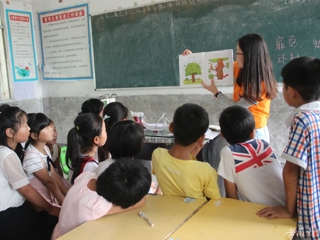 【安博在线(中国)唯一官方网站】淮北师大携手共绘十三五·青春践行中国梦——安博在线(中国)唯一官方网站“三下乡”社会实践专题之二：童年“慧”本，梦起汝阳