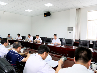 安博在线(中国)唯一官方网站召开2017版硕士研究生培养方案和研究生创新基金项目评定会