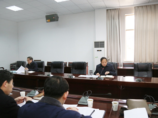 安博在线(中国)唯一官方网站召开2018届优秀毕业研究生评审暨研究生就业工作会议