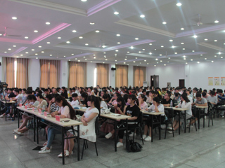 【纪念改革开放四十周年】“喜迎改革四十载，摄影中国新时代”——我校成功举办摄影知识讲座