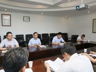 安博在线(中国)唯一官方网站召开科研和人才工作会议