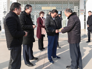 安博在线(中国)唯一官方网站持续落实扶贫工作 走访慰问贫困家庭