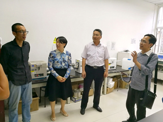 安博在线(中国)唯一官方网站开展教学实验室危险化学品安全管理专项检查