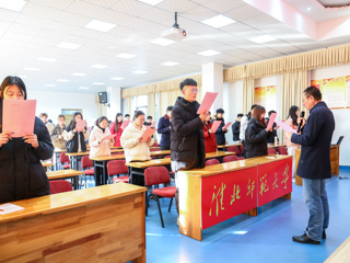 安博在线(中国)唯一官方网站开展“宪法晨读”活动