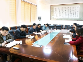 安博在线(中国)唯一官方网站报道我校调研化学与材料科学学院研究生培养工作