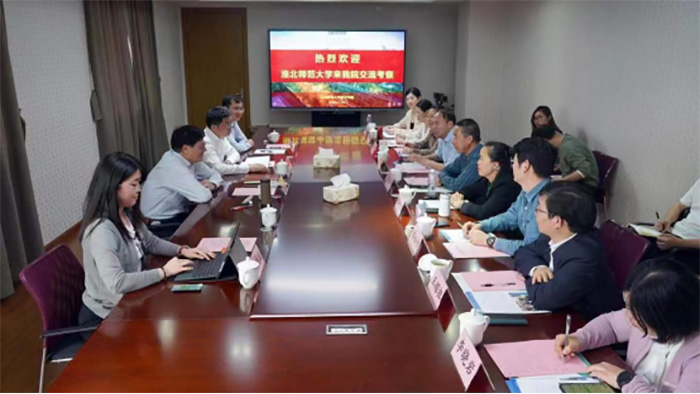 2855e938c6be40a9b485529cb67eb37e.jpg 2855e938c6be40a9b485529cb67eb37e.jpg