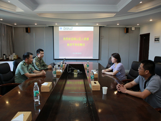 相山区人武部到我校开展教师节慰问活动