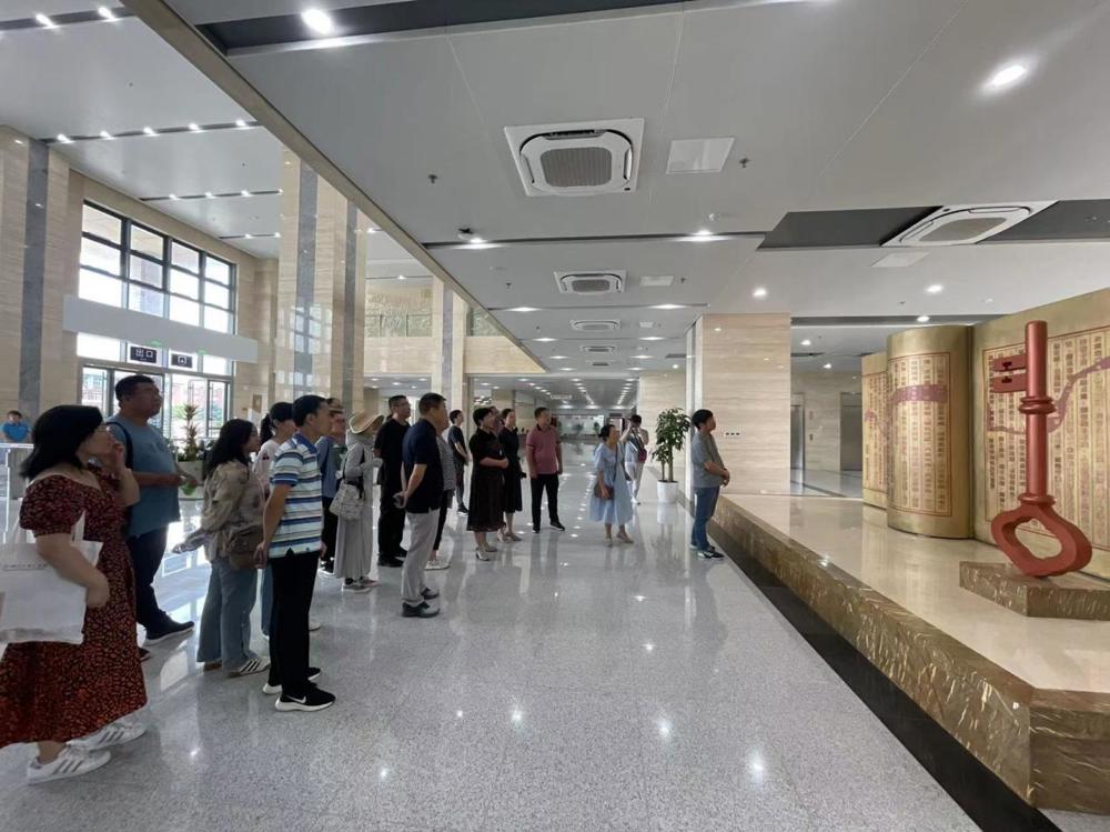 e60e3caef2d2471595429eab43f72161.jpeg e60e3caef2d2471595429eab43f72161.jpeg