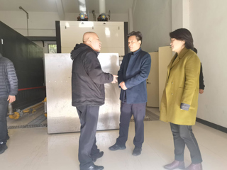 安博在线(中国)唯一官方网站深入重点场所开展校园安全检查