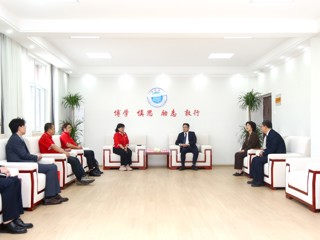 马来西亚思特雅大学代表团访问我校