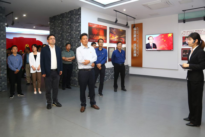 9c343fa1533145bcb5b8ccea8a579290.jpg 9c343fa1533145bcb5b8ccea8a579290.jpg