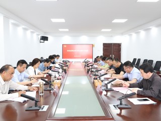 【学习教育】校党委理论学习中心组开展深入贯彻中央八项规定精神学习教育研讨