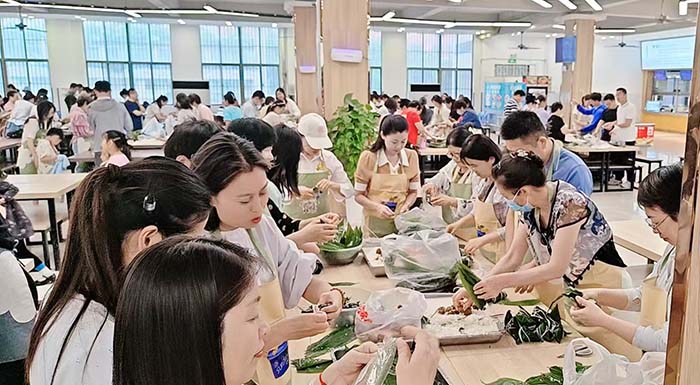 84064e0dbb3243afbe32397c2b882216.jpg 84064e0dbb3243afbe32397c2b882216.jpg