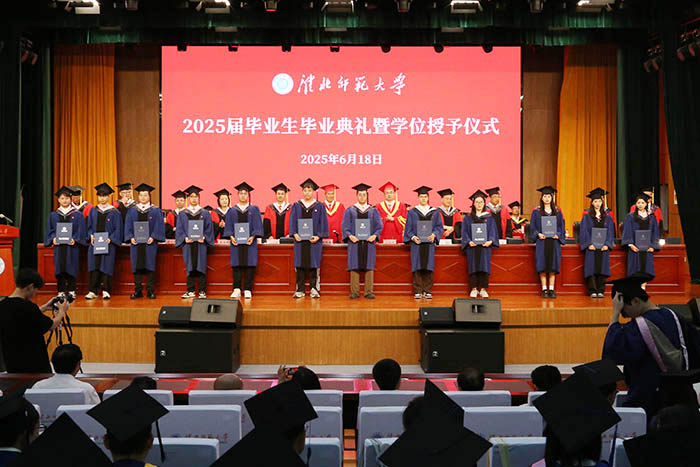 ed17de7a3ba241ed83f9fba427ea6cd0.jpg ed17de7a3ba241ed83f9fba427ea6cd0.jpg