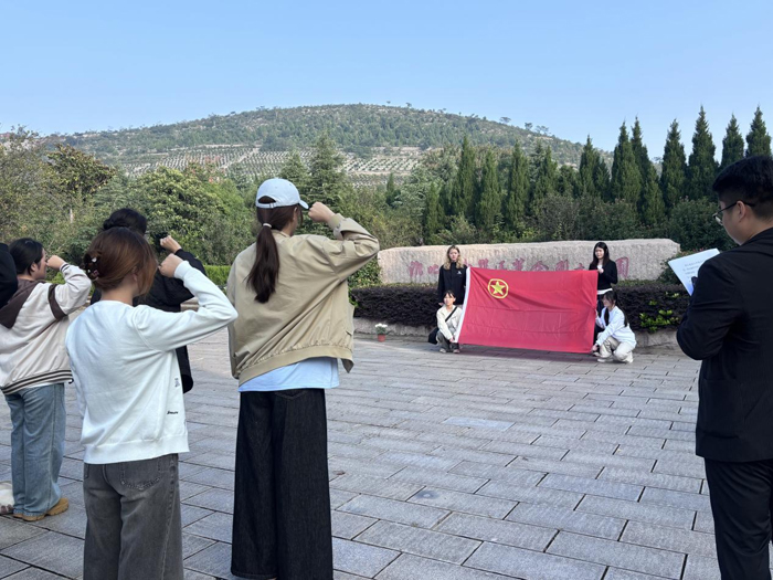 bd4fe358fa9549739f8feb2a5b7506ea.jpg bd4fe358fa9549739f8feb2a5b7506ea.jpg