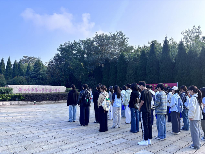 f707cf4394614879a017bff0bbc79b1d.jpg f707cf4394614879a017bff0bbc79b1d.jpg